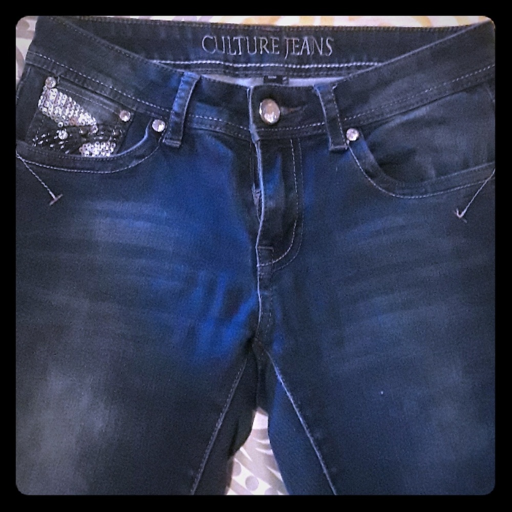 CULTURE dark blue jeans